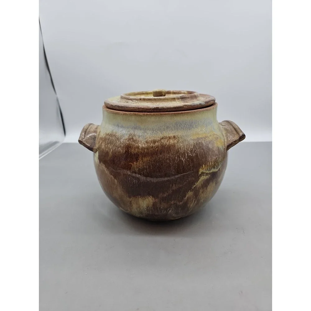 Stoneware Bean Pot Casserole Dish with Lid Brown Drip Glaze Signed‎ Large